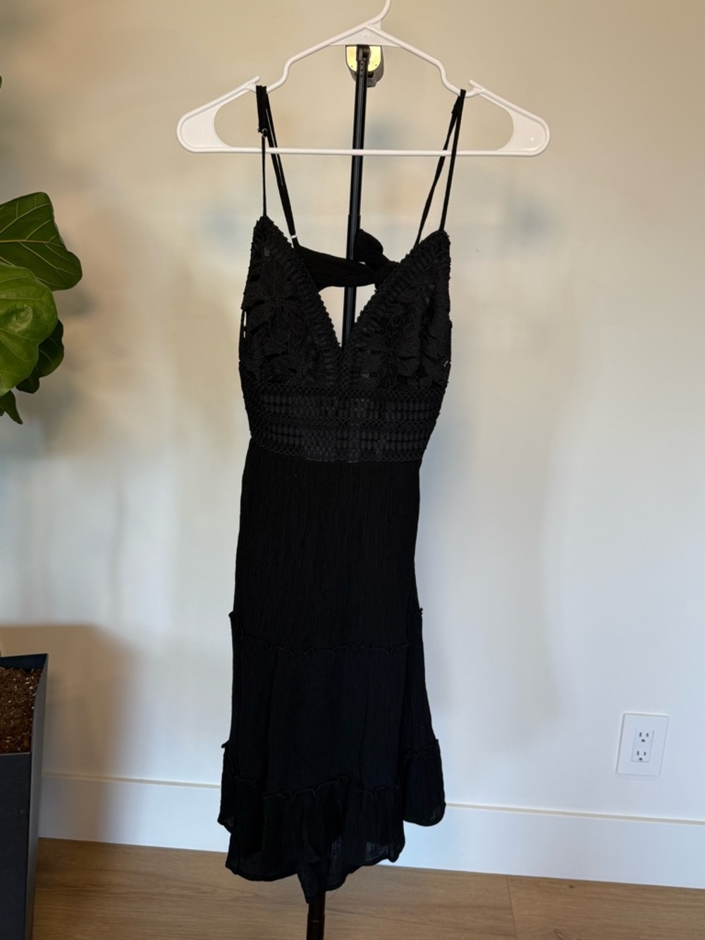 Love Tree Black Crochet Bodice Midi Dress
